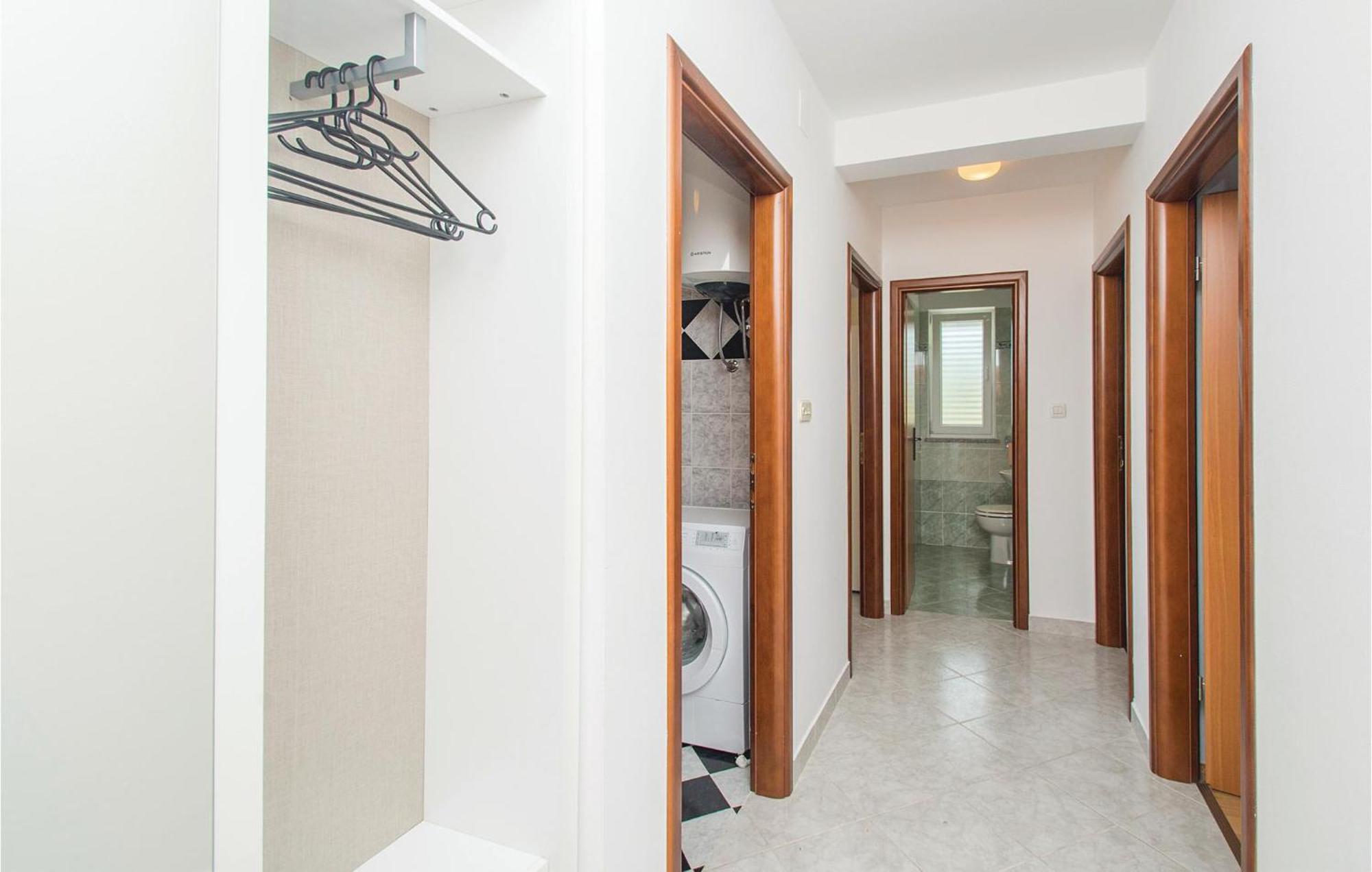 Amazing Apartment In Labin With House Sea View Exterior photo